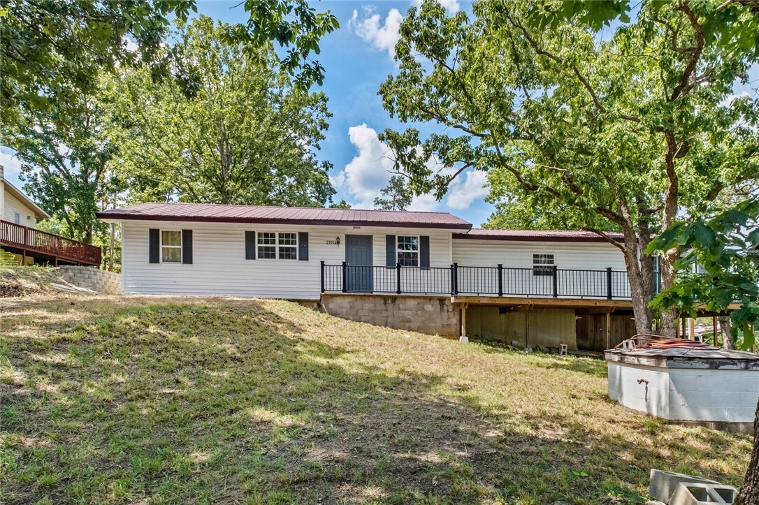 Property Photo: 21914 M-14 MO 65625