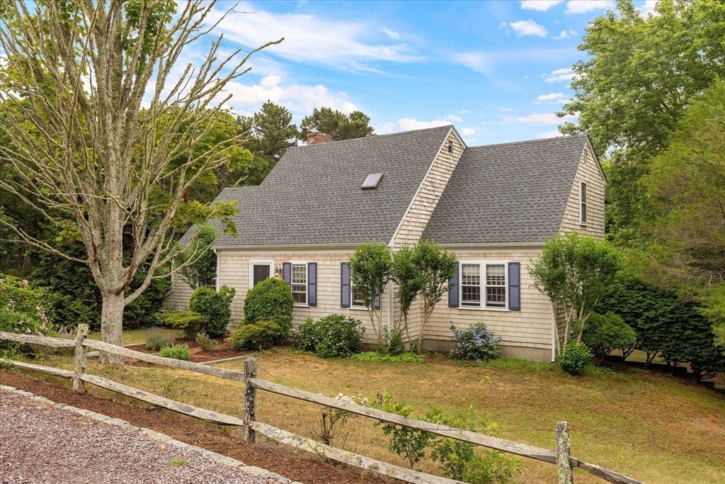 Property Photo:  32 Purmackene Ln  MA 02646 