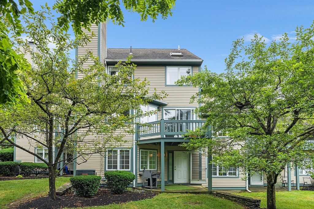 Property Photo: 43 Lebeaux Dr 43 MA 01545