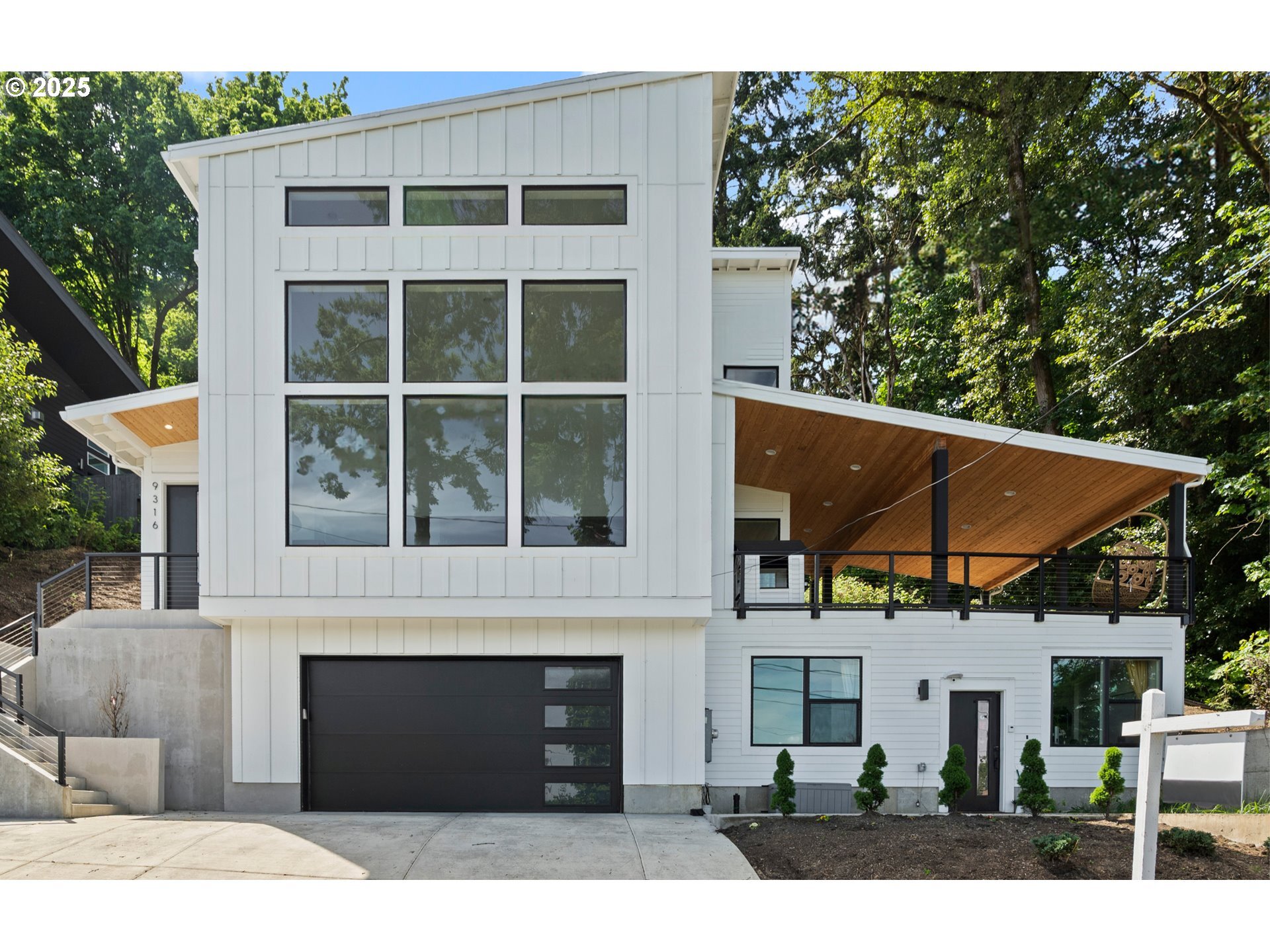 9316 NW Hardy  Portland OR 97231 photo
