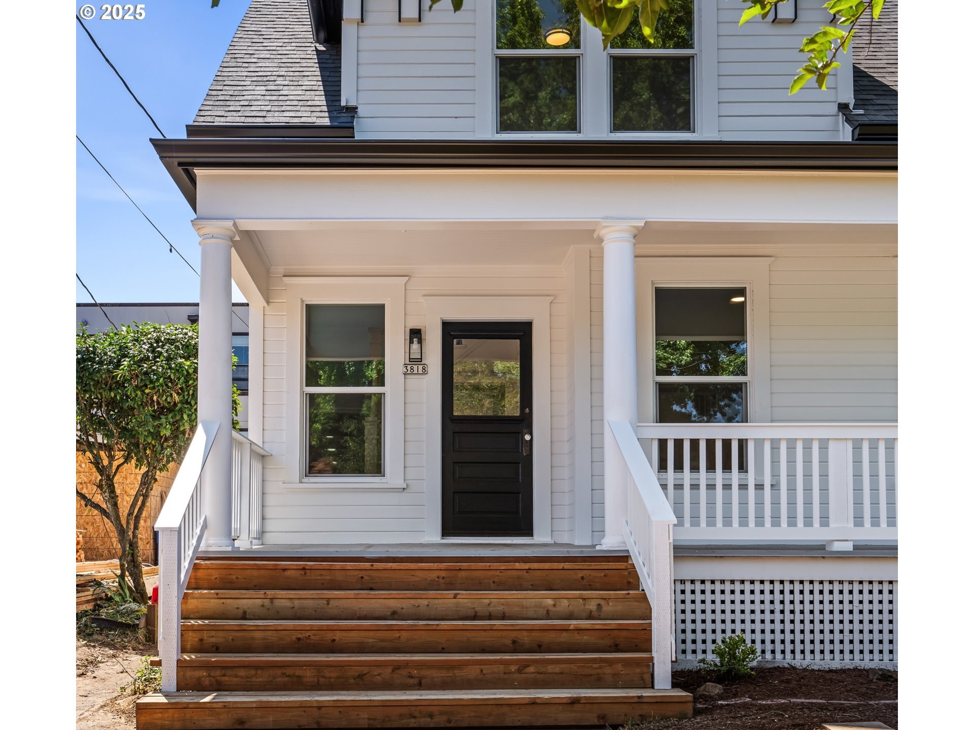 Property Photo: 3818 SE Morrison St OR 97214