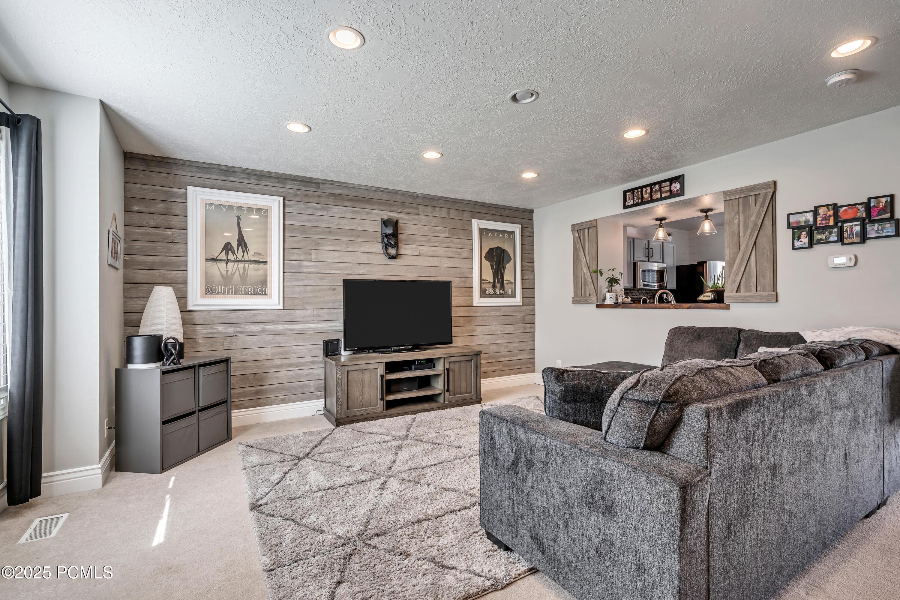Property Photo:  658 W 200  UT 84032 