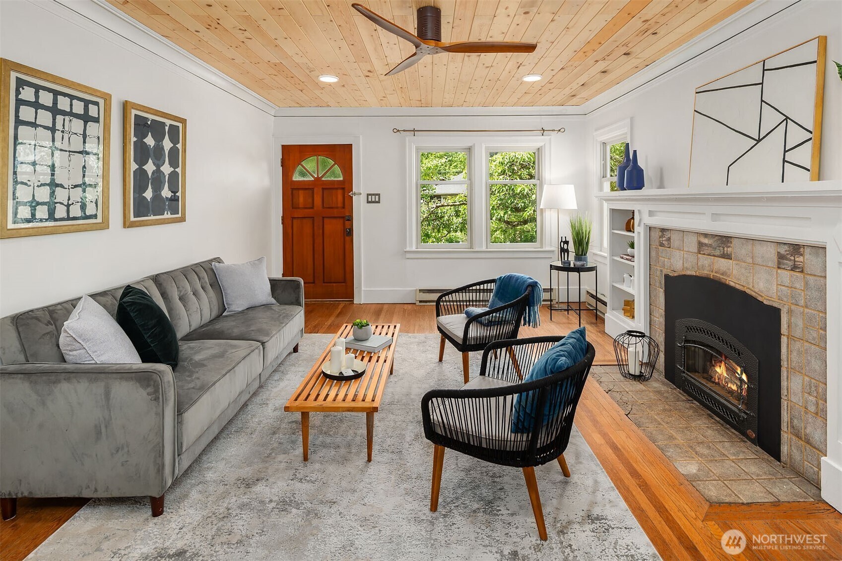 Property Photo: 9116 23rd Avenue NE WA 98115