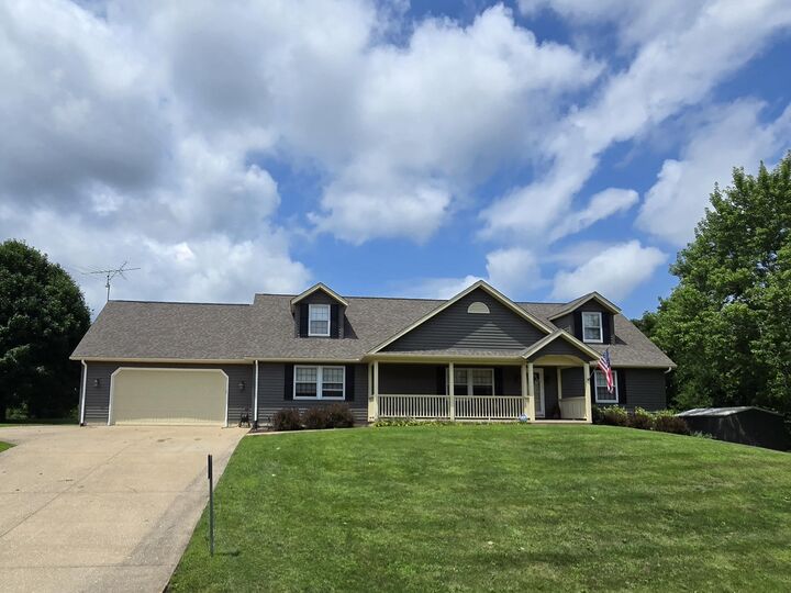 Property Photo: 1A49 Blackhawk Lane IL 61001