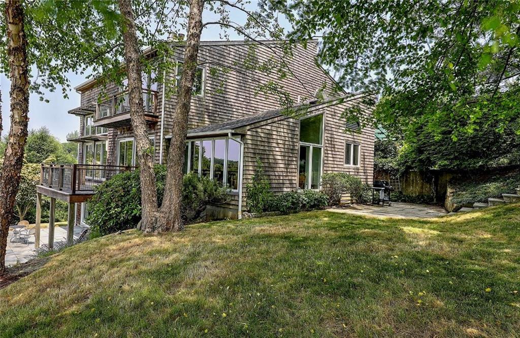 Property Photo:  25 Fort Hill Road  RI 02809 