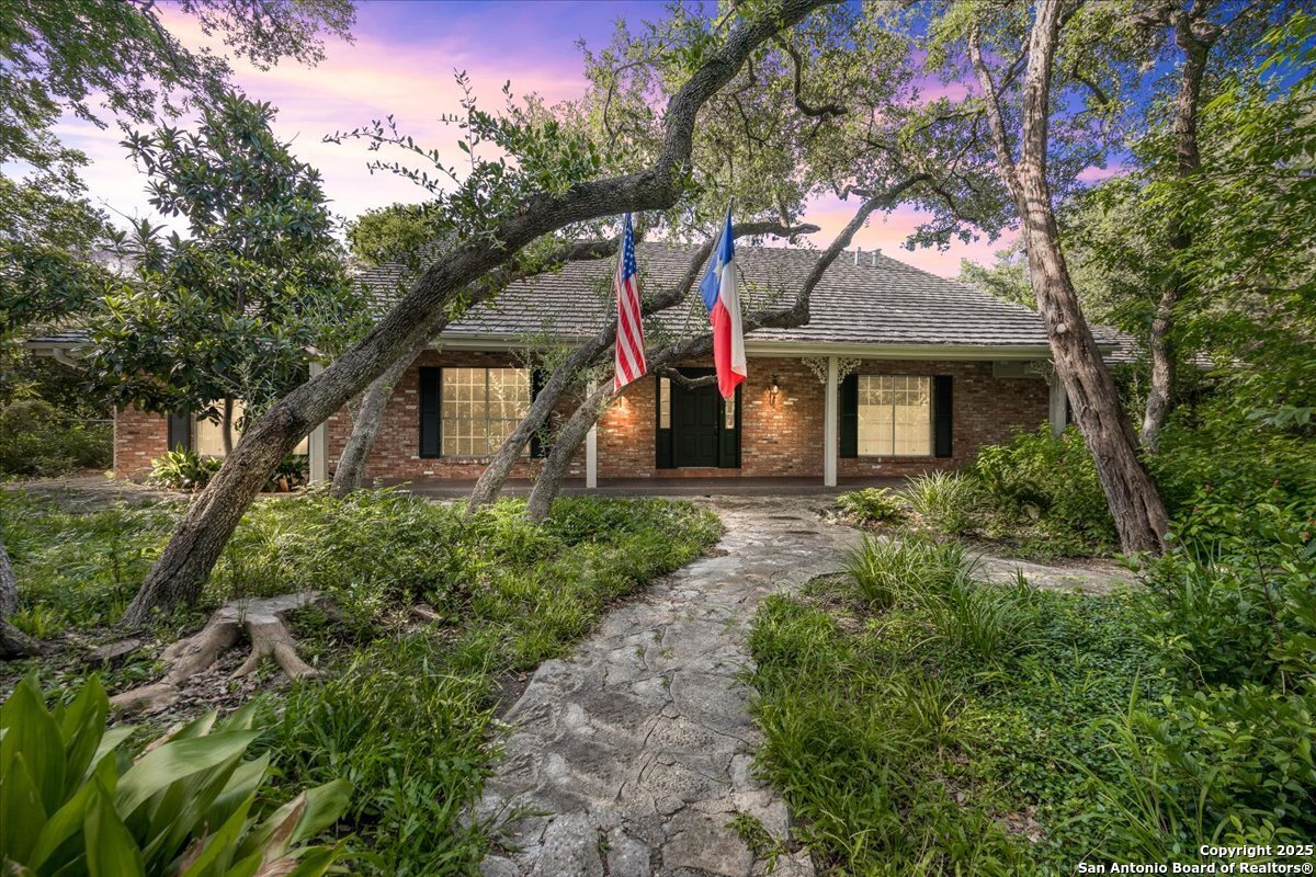 Property Photo:  102 W Mossy Cup  TX 78231 