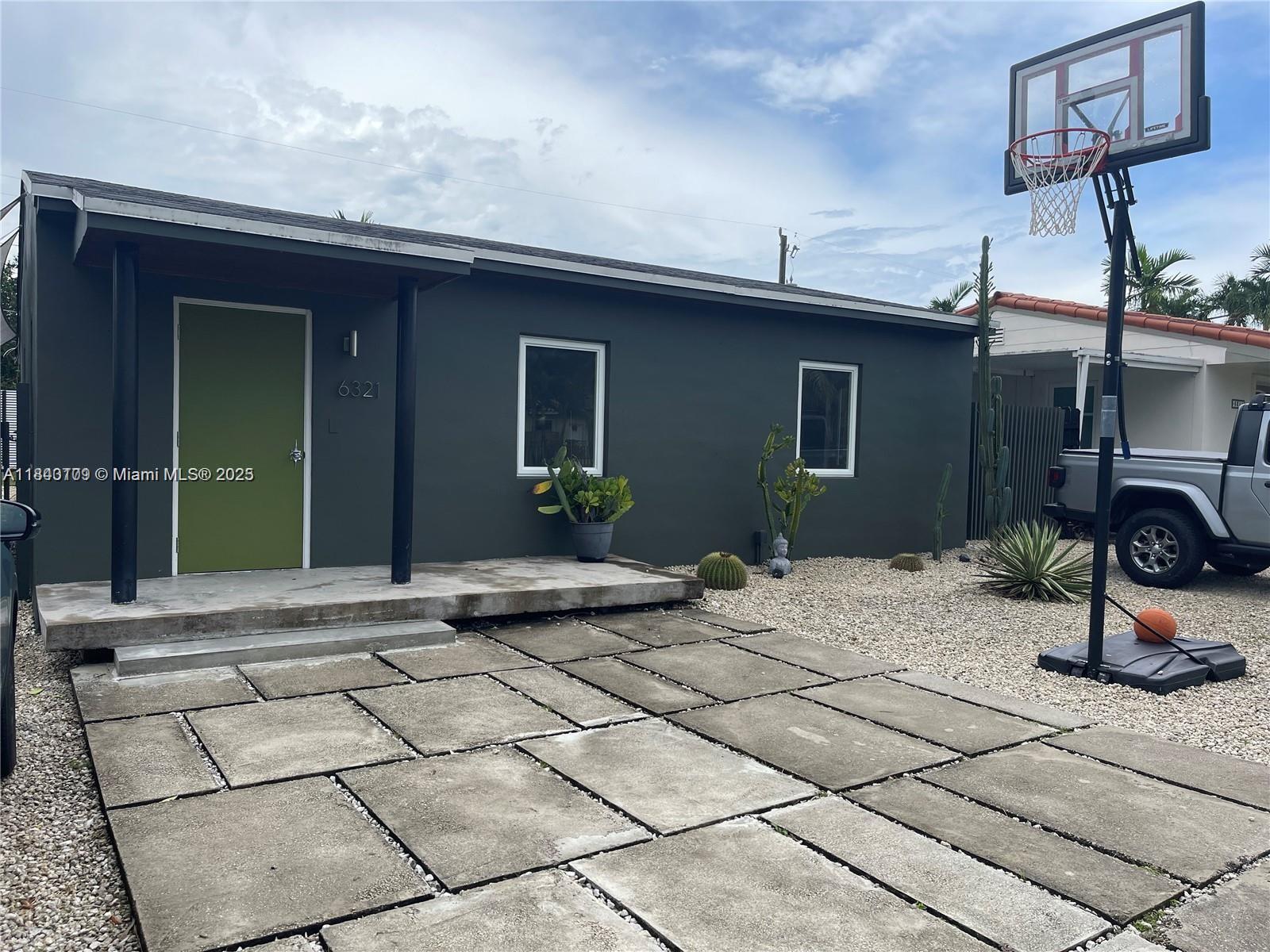 Property Photo: 6321 SW 43rd St FL 33155