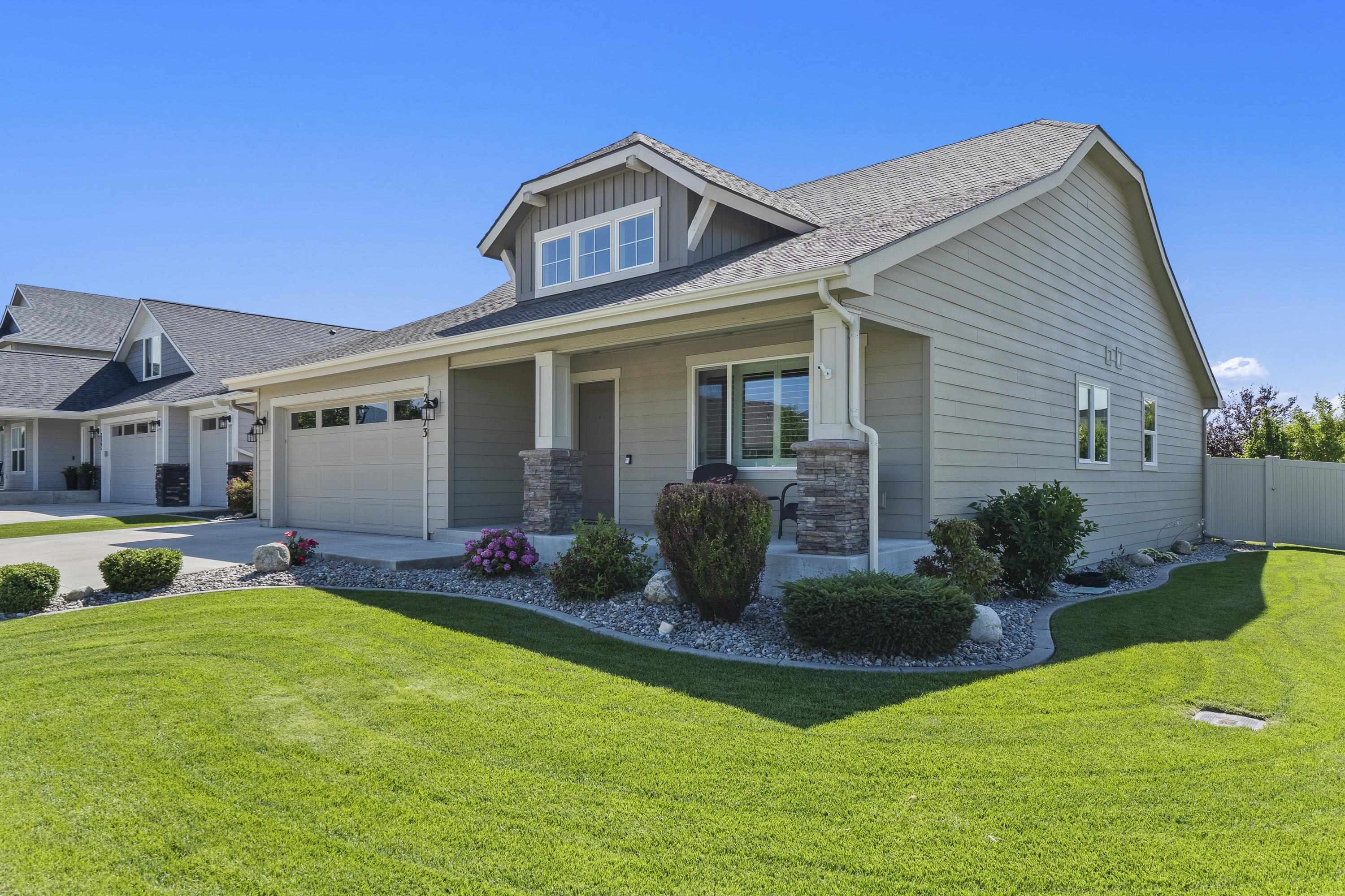 Property Photo: 2373 N Colonial Rd WA 99016