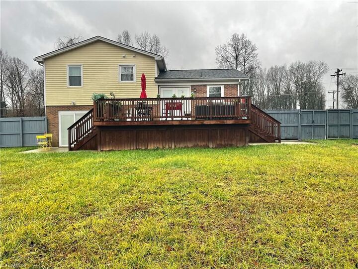 Property Photo: 614 White Pines Country Club Road NC 27030