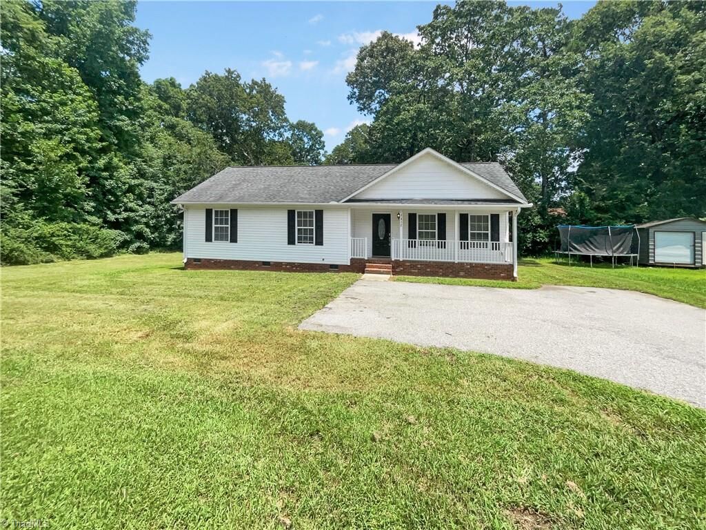 Property Photo: 1312 Unity Street NC 27360