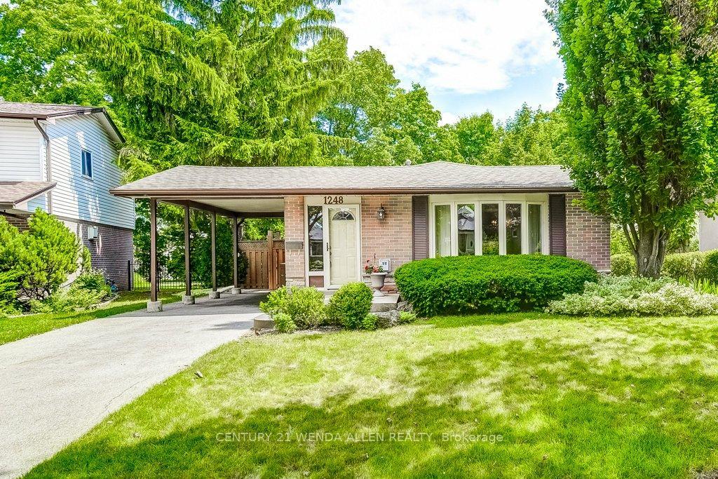 Property Photo: 1248 Sycamore Drive ON L7M 1G9