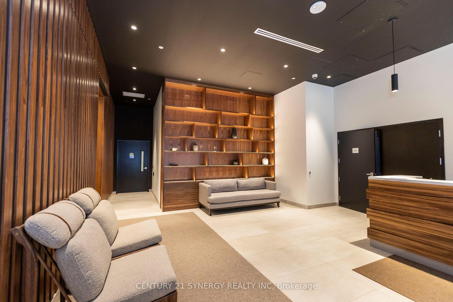 Property Photo:  340 Queen Street 1205  ON K1R 0G1 