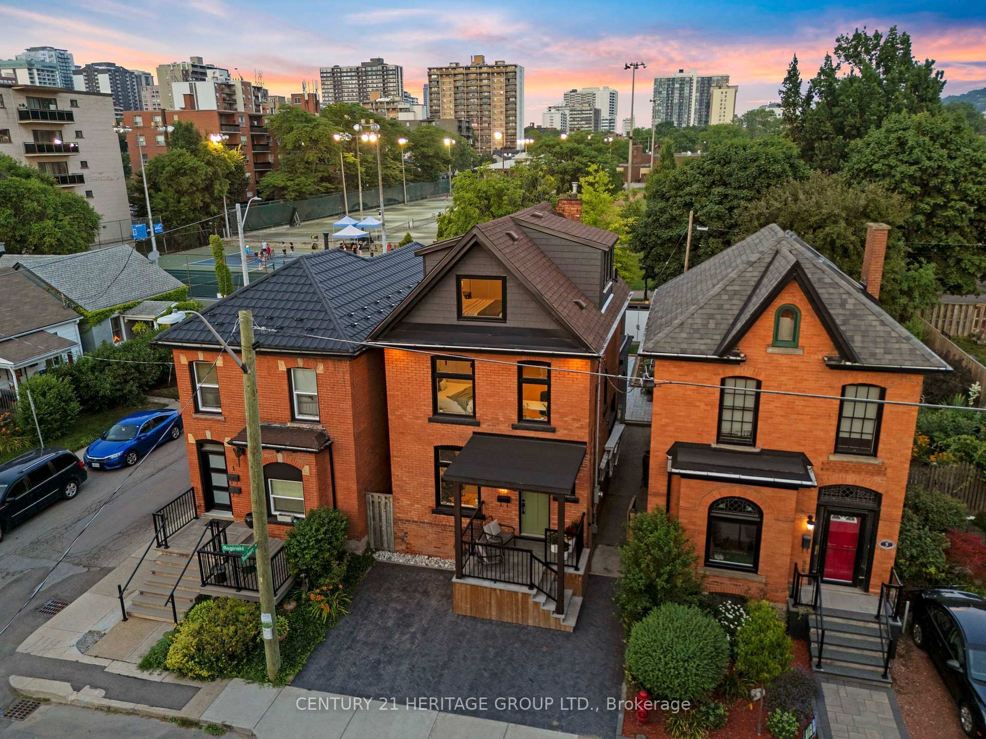 Property Photo:  3 Reginald Street  ON L8P 3X8 