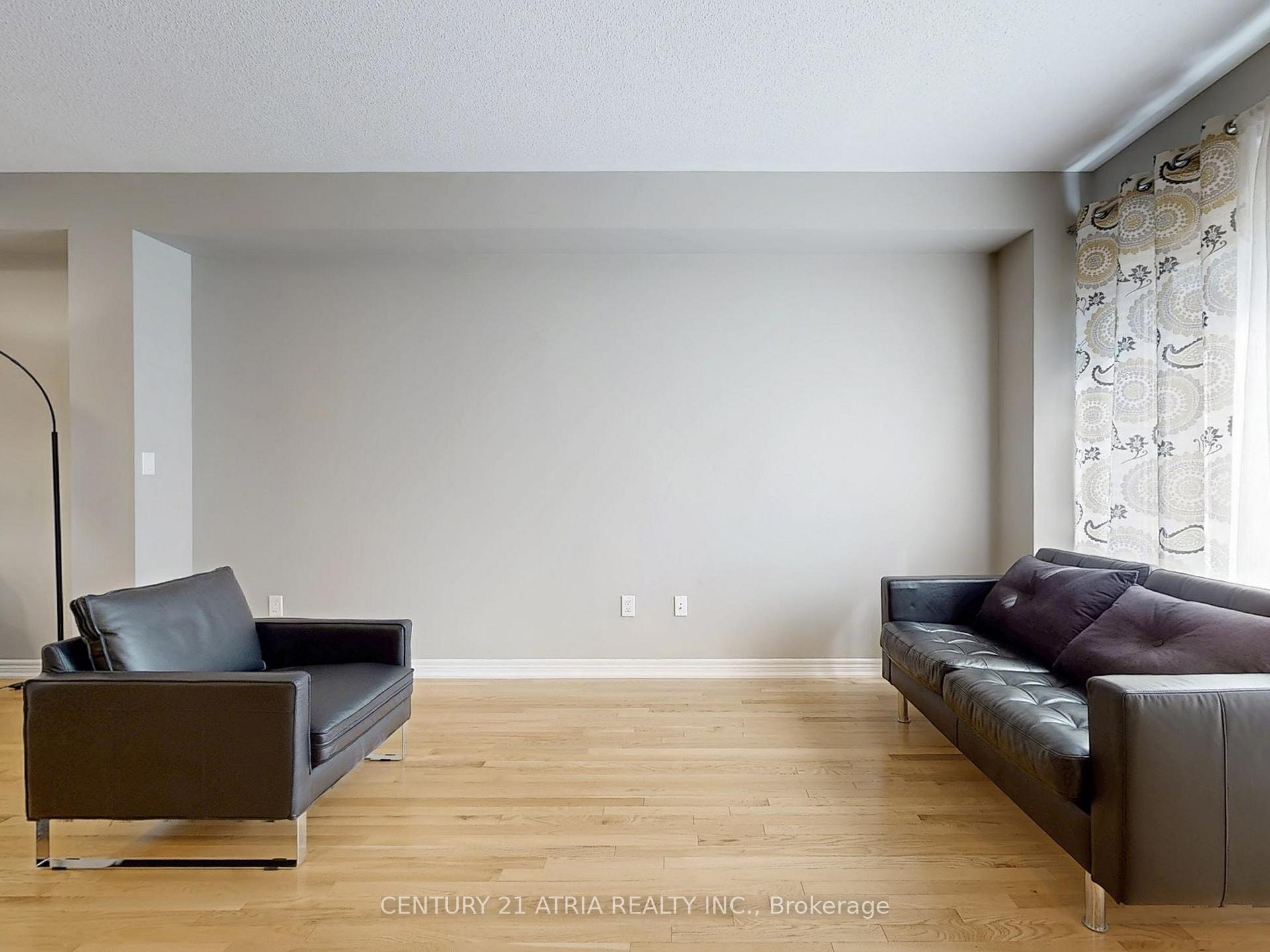 Property Photo: 8 Moonseed Lane ON L4E 1E7