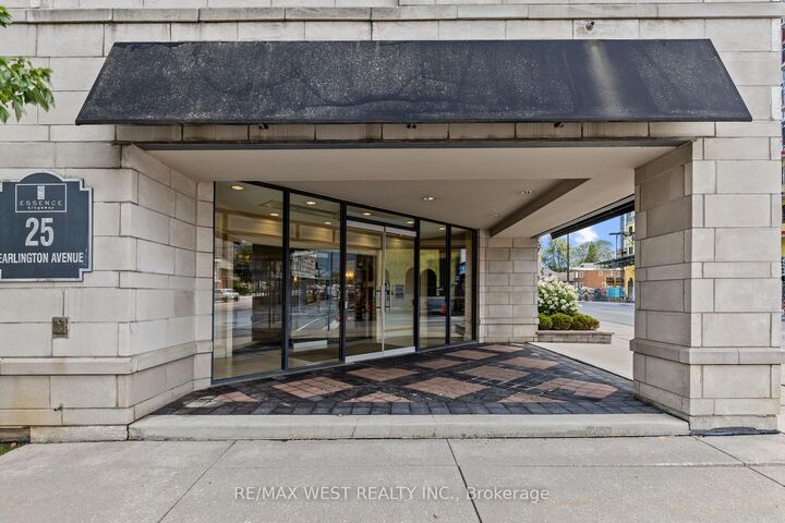 Property Photo: 25 Earlington Avenue Ph615 ON M8X 3A3