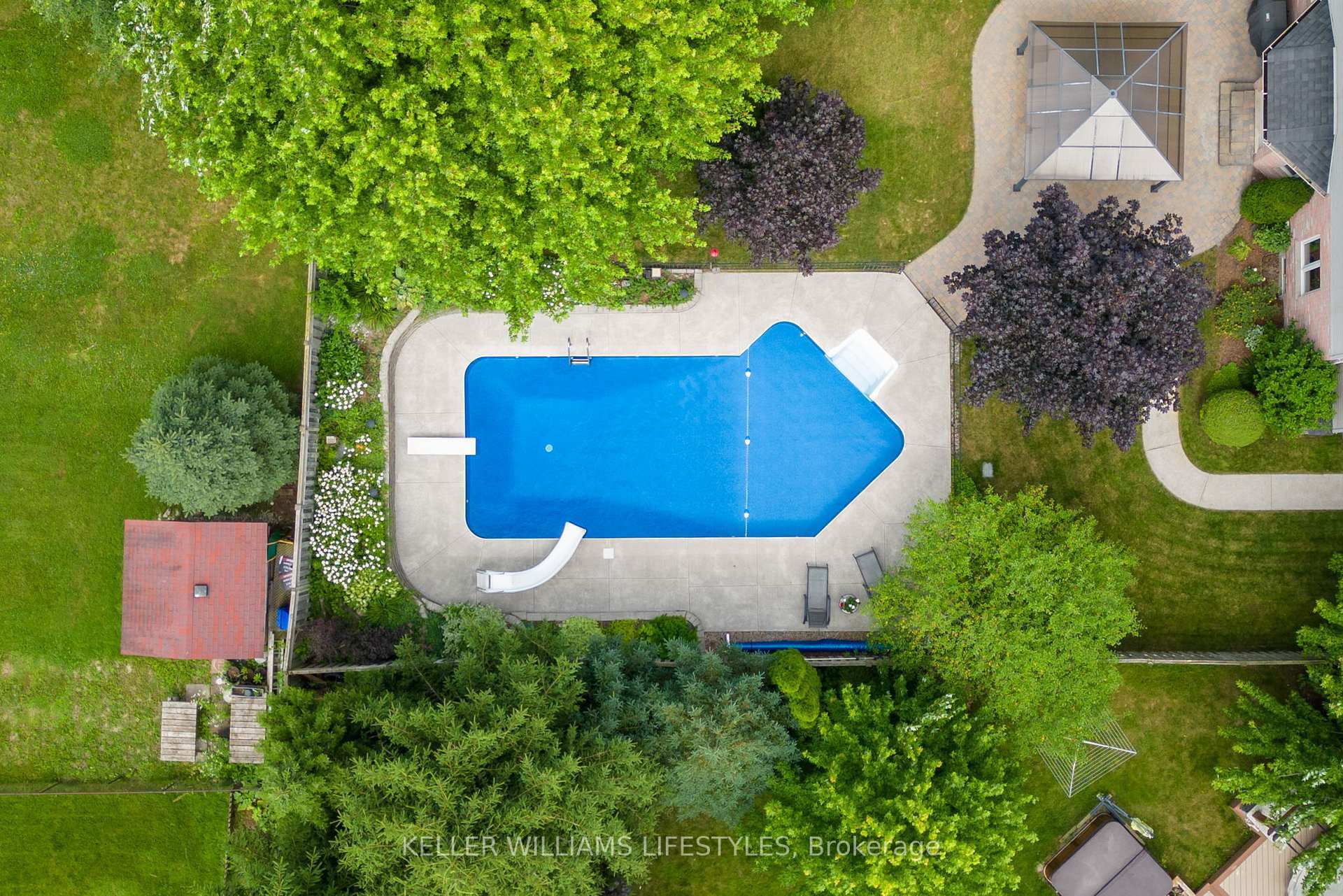 Property Photo: 128 Westbrook Drive ON N0L 1R0