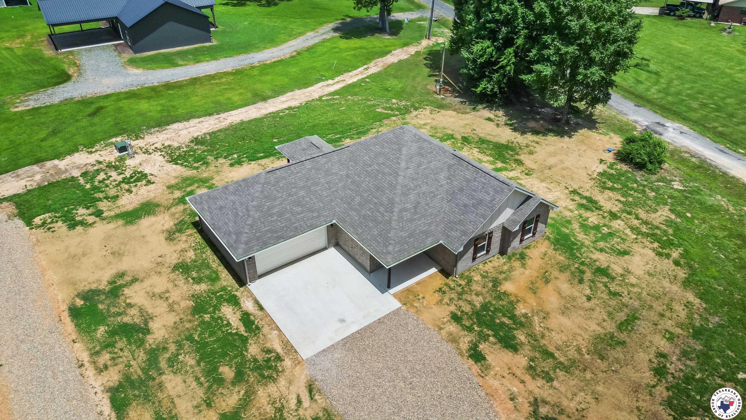 Property Photo: 206 Spencer St TX 75567