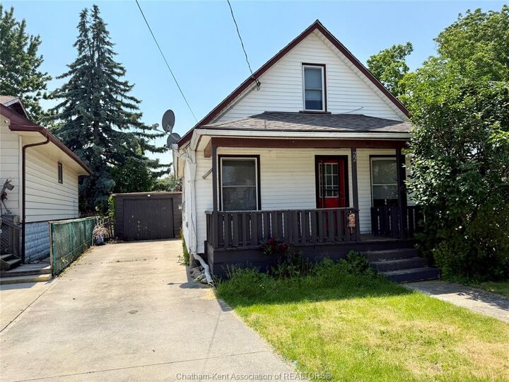22 Minnie Street  Wallaceburg ON N8A 1S4 photo