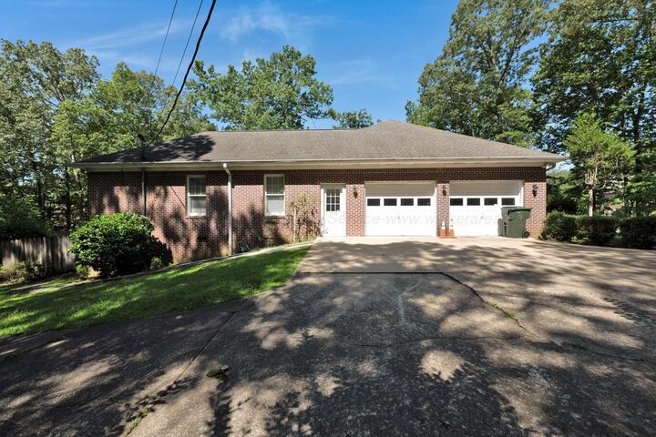 Property Photo:  3503 Fairoaks Dr  AL 35504 