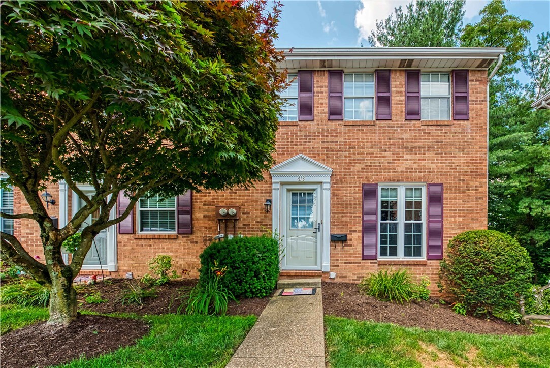Property Photo: 613 Newton Sq PA 15108