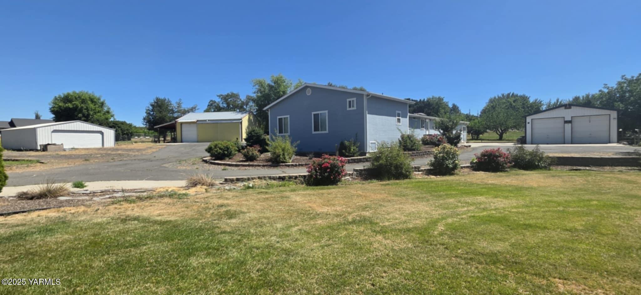 Property Photo: 5202 Norman Rd WA 98901