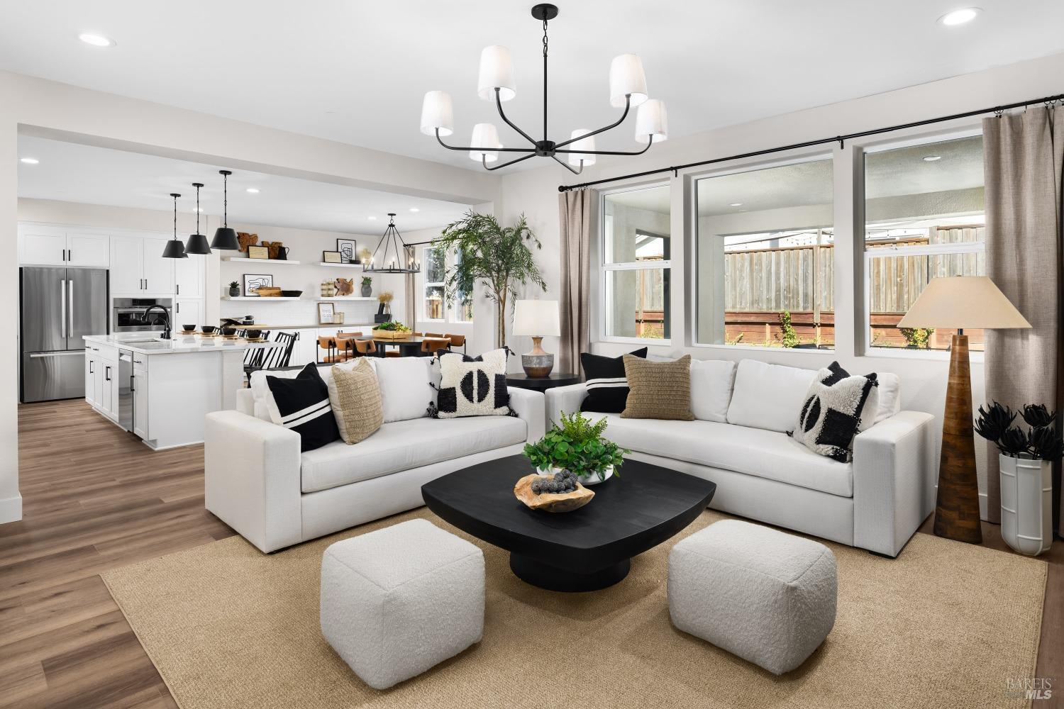 Property Photo: 2543 Courtney Avenue CA 95403