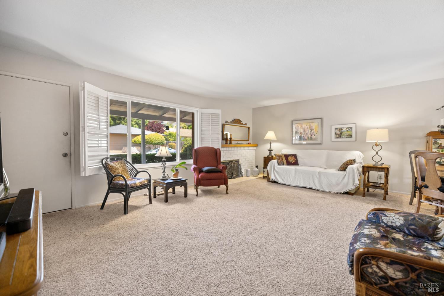 Property Photo: 7016 Oak Leaf Drive CA 95409