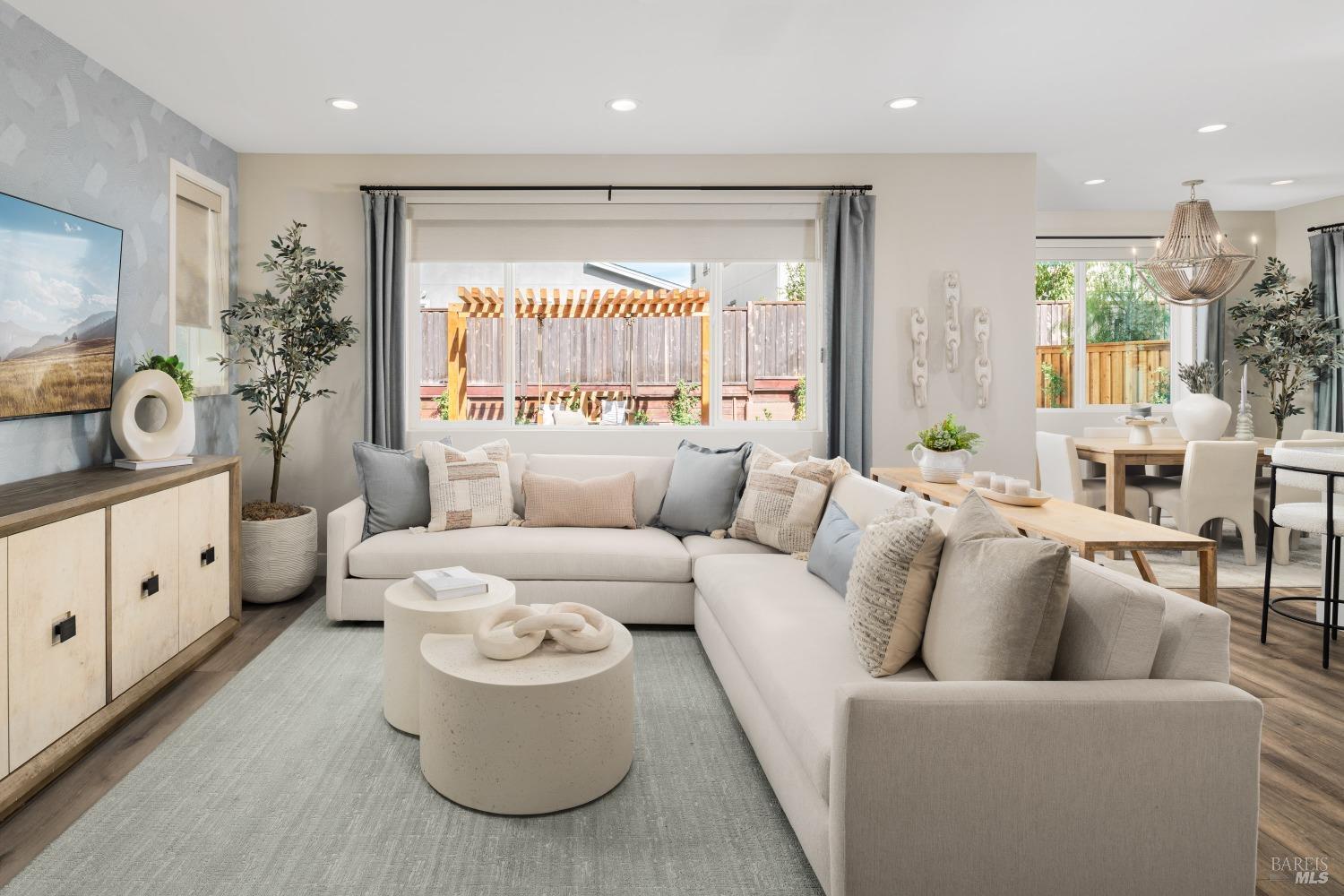 Property Photo: 1544 Claritin Street CA 95403