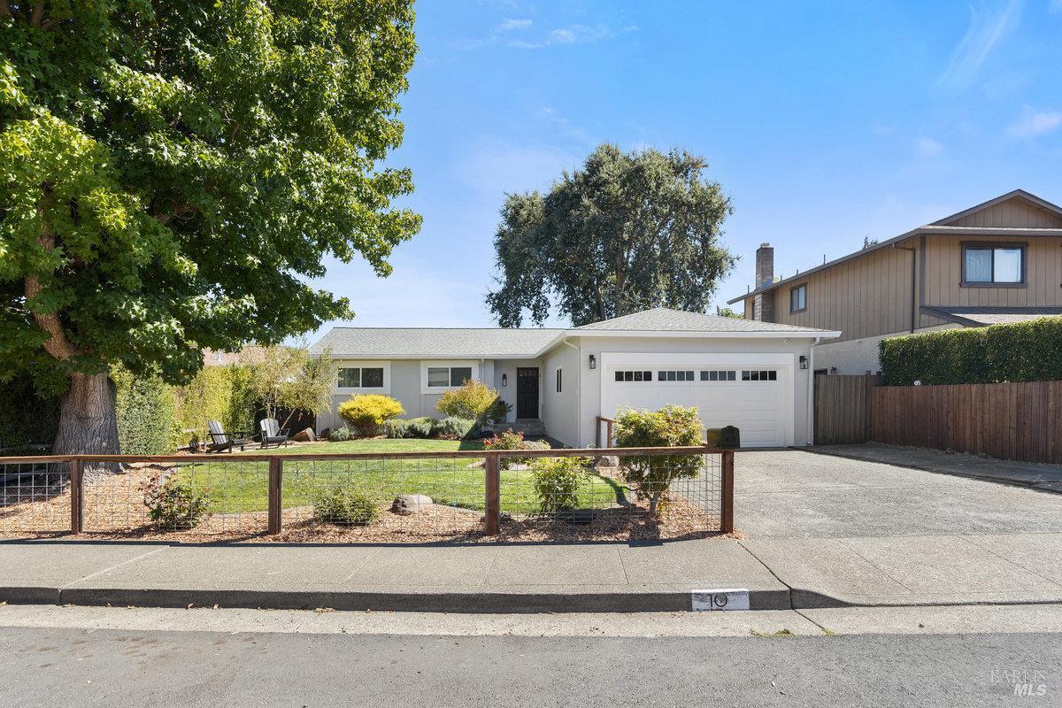 Property Photo: 10 Margory Court CA 94947