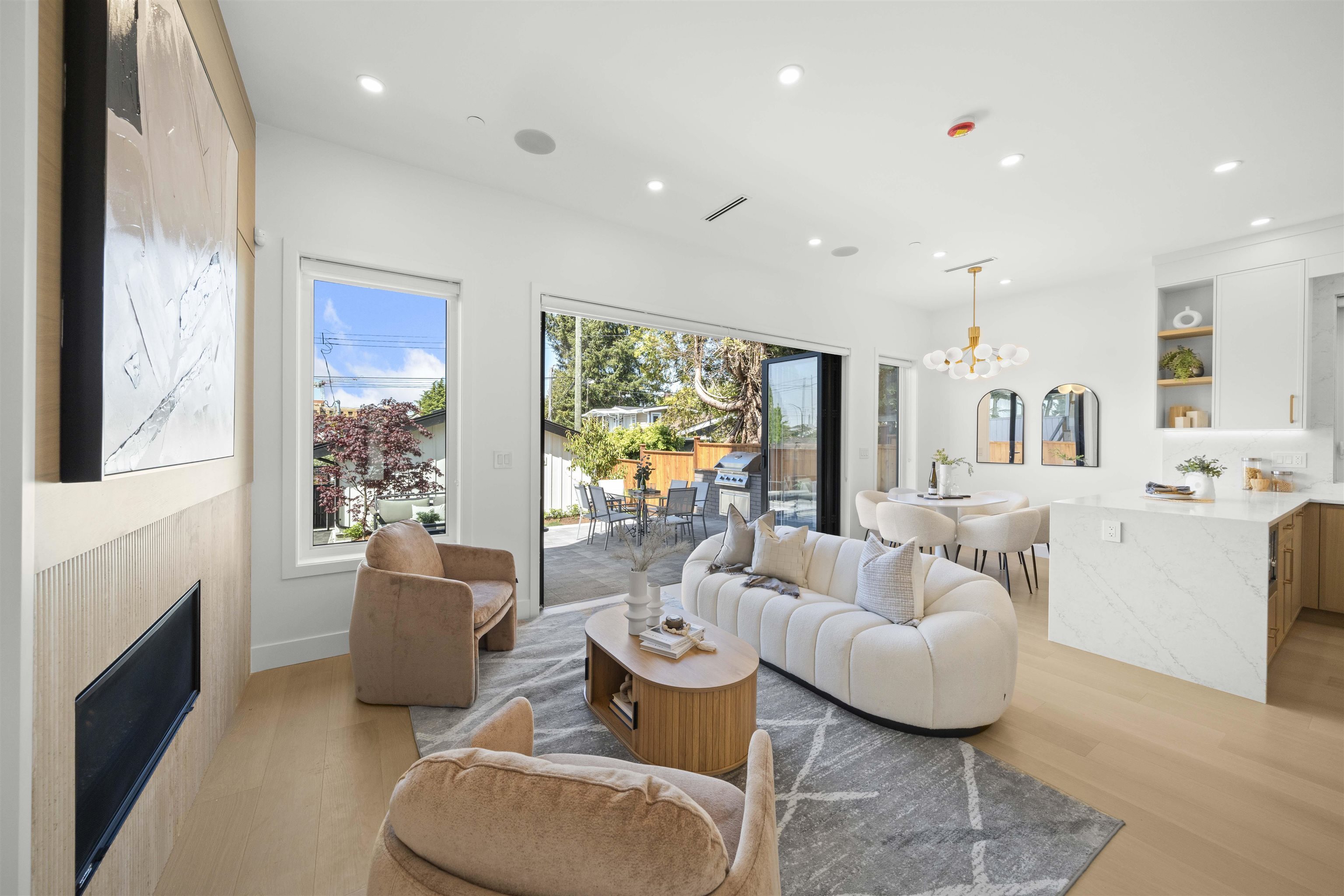 Property Photo:  6461 E Prince Edward Street 2  BC V3W 0Y3 