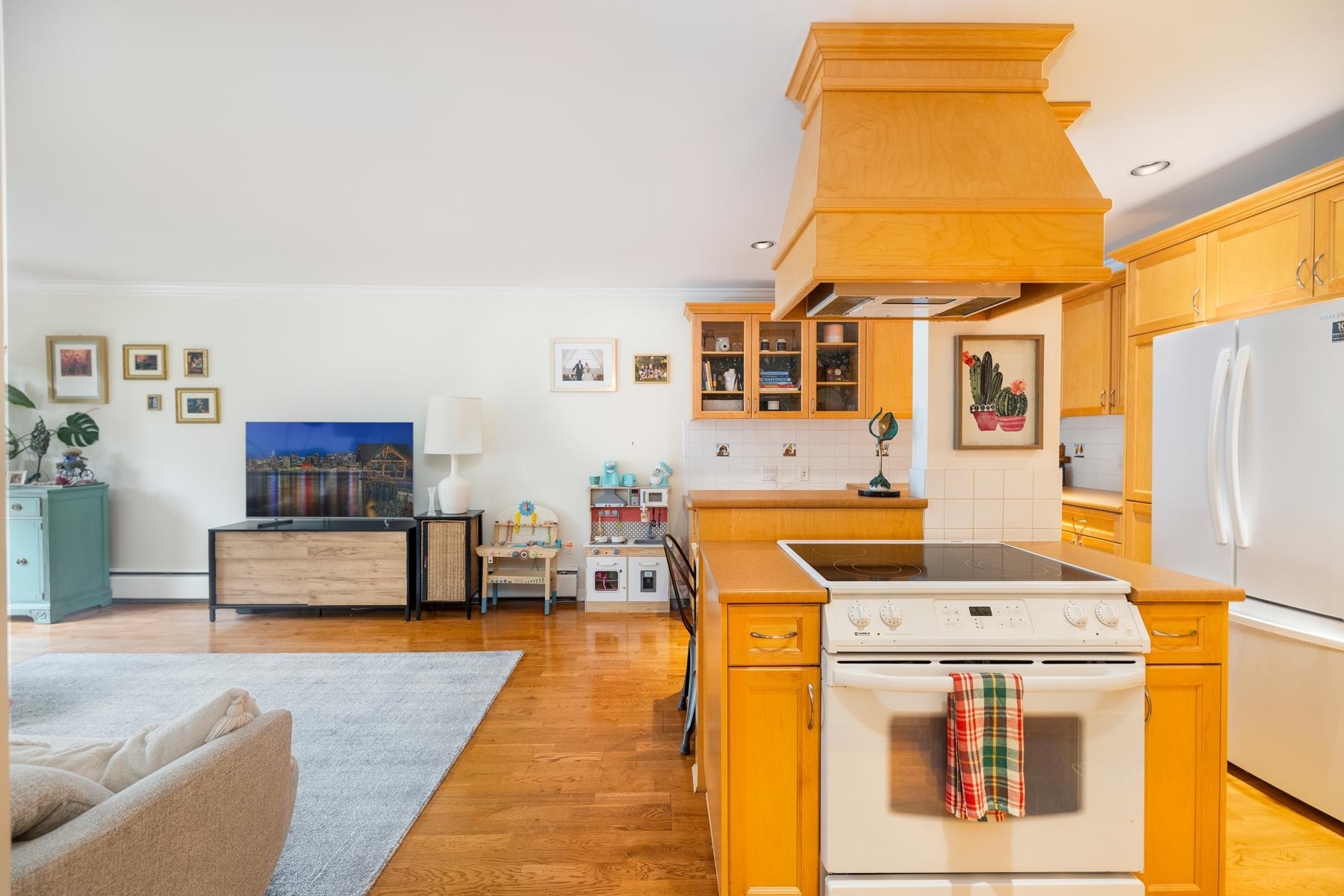 Property Photo: 1235 W 15th Avenue 301 BC V6H 1S1