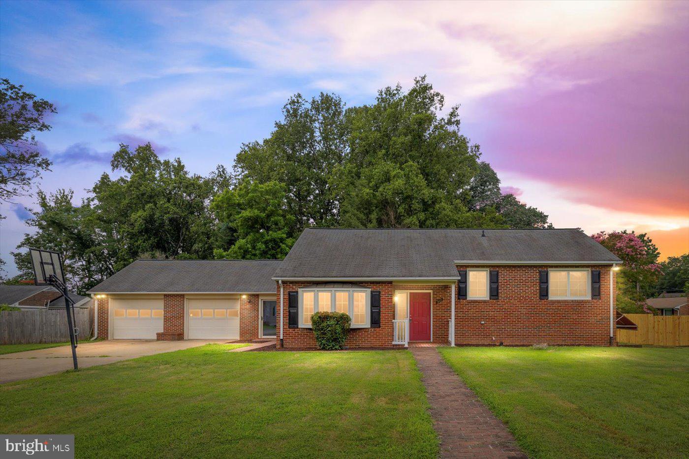 Property Photo:  300 Phillips Street  VA 22405 