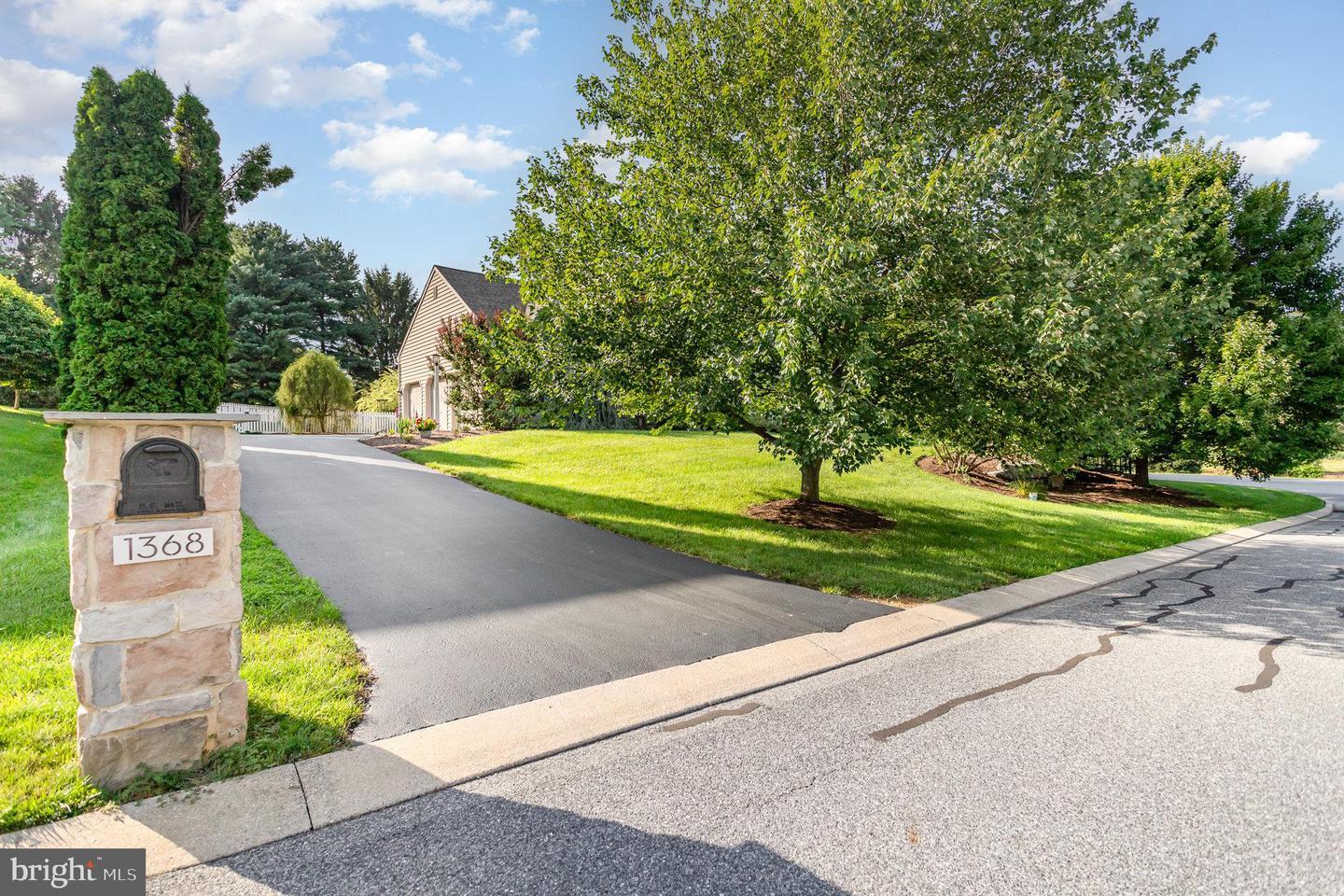 Property Photo:  1368 Jasmine Lane  PA 17601 