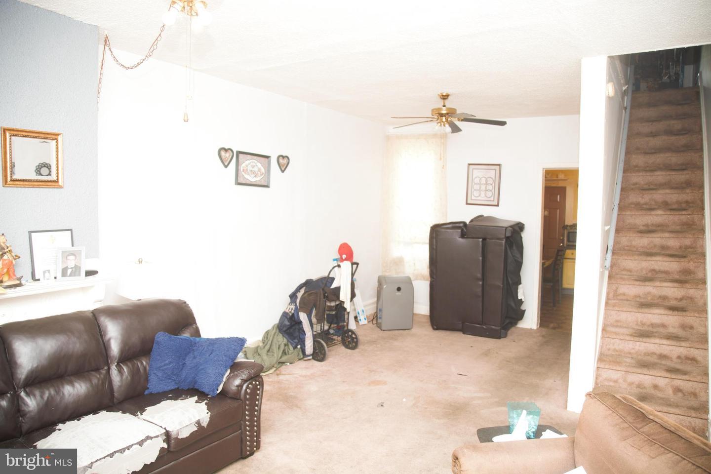 Property Photo: 823 Mercer Street PA 19125