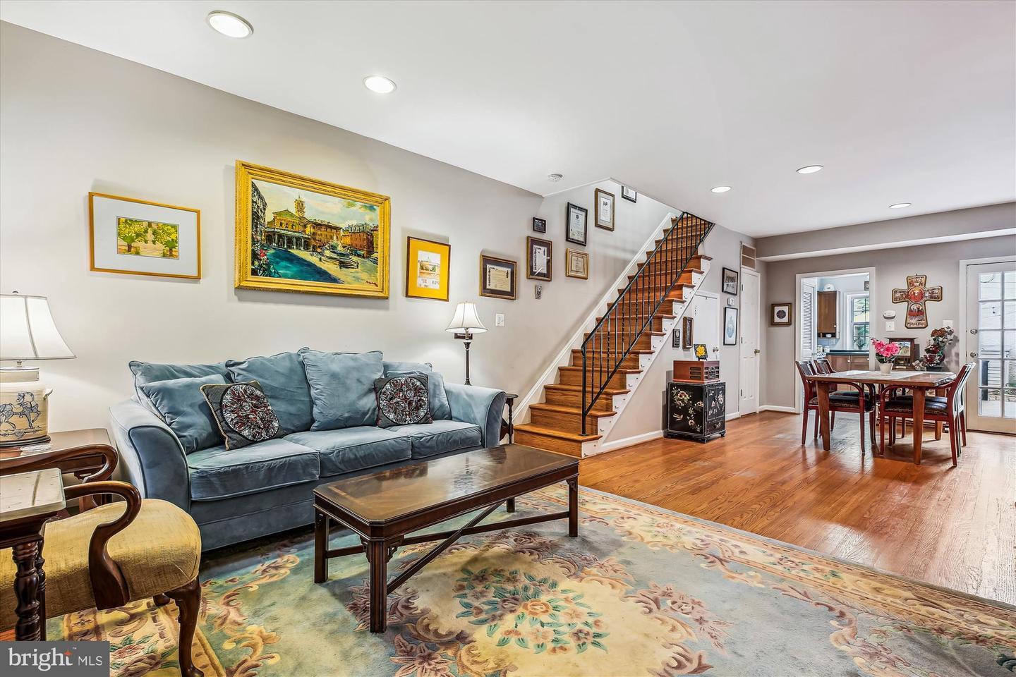 Property Photo: 925 G Street SE DC 20003