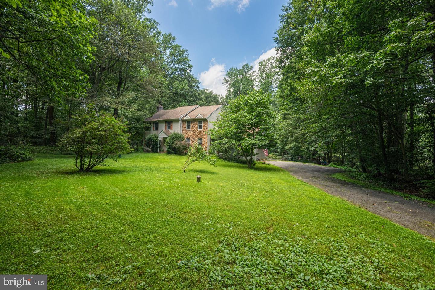 Property Photo: 1011 W Valley Hill Road PA 19355