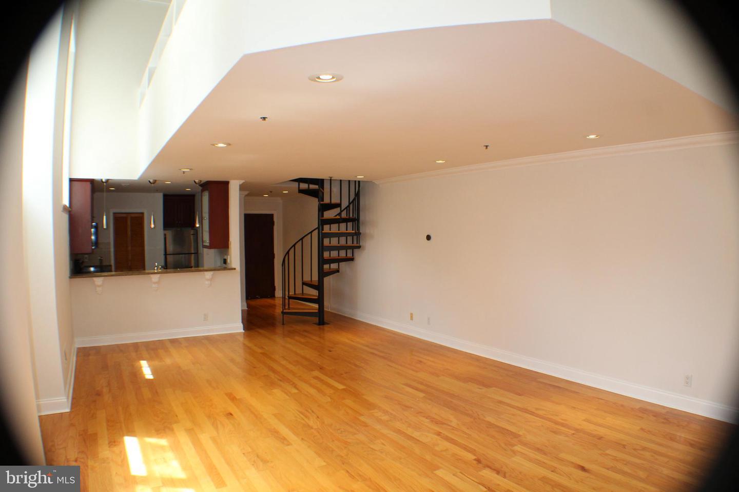 Property Photo:  627 N 18th Street 106  PA 19130 