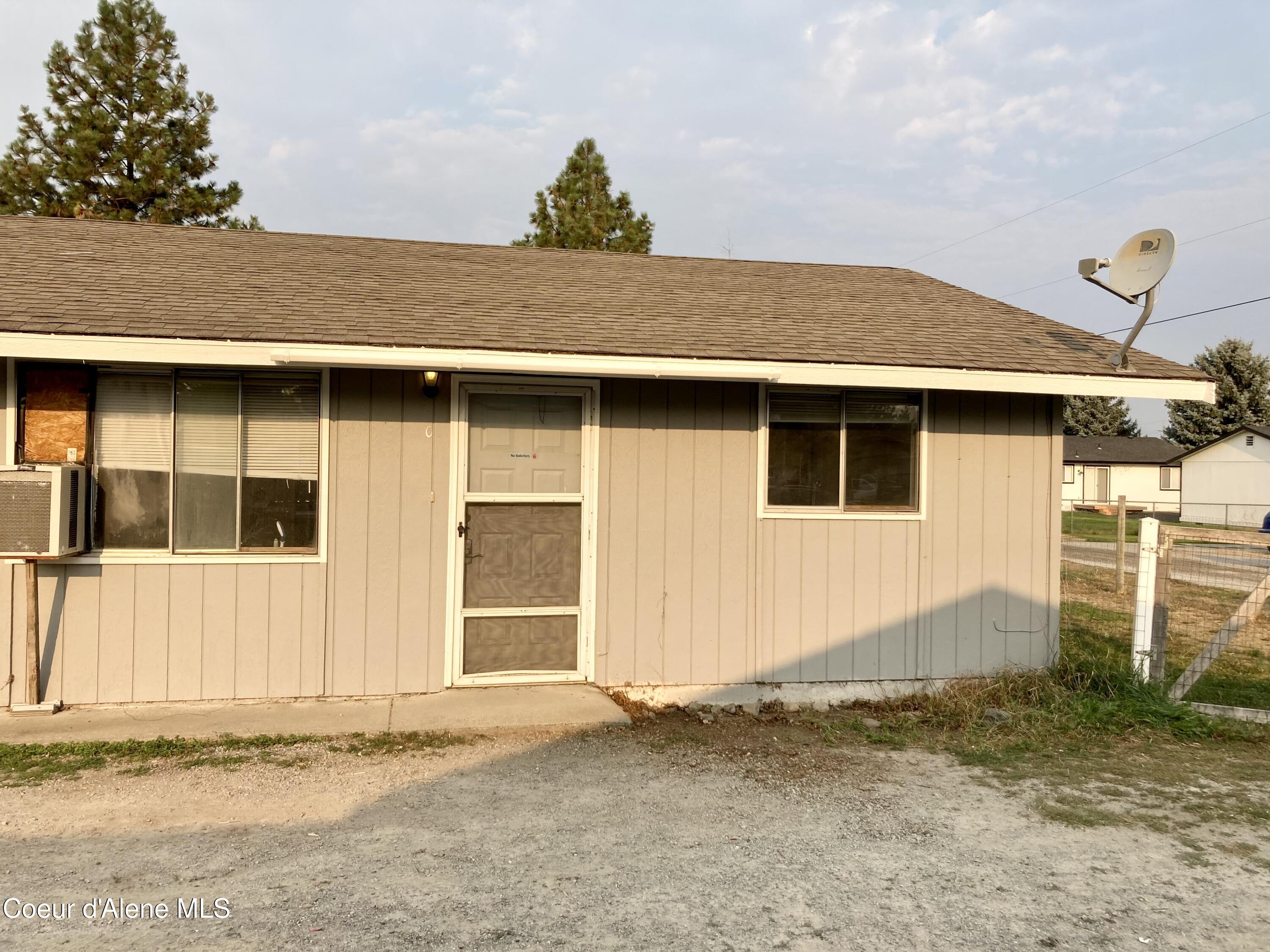 Property Photo:  1809 E 3rd Ave  ID 83854 