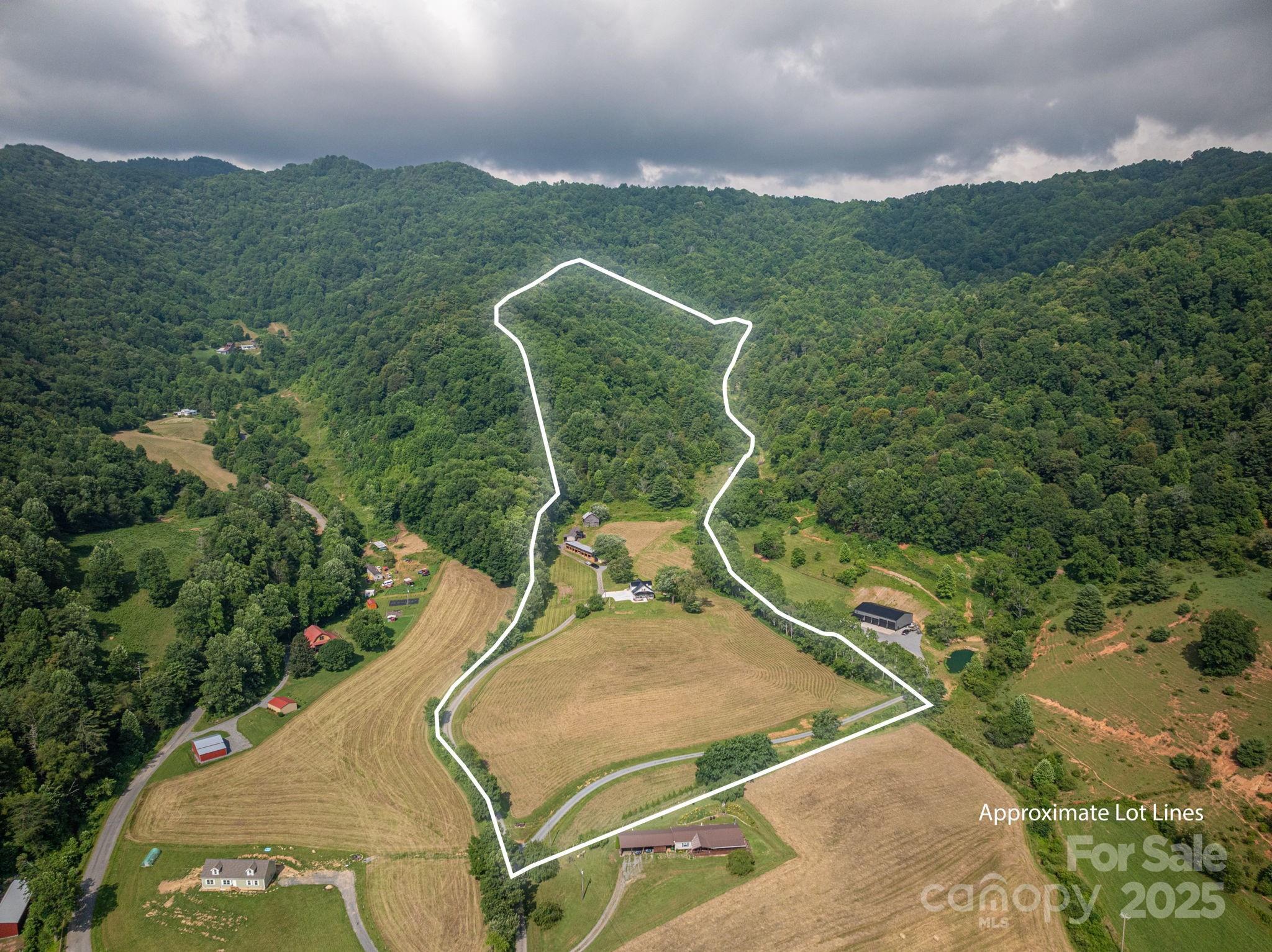 Property Photo: 356 Joe Payne Road NC 28753