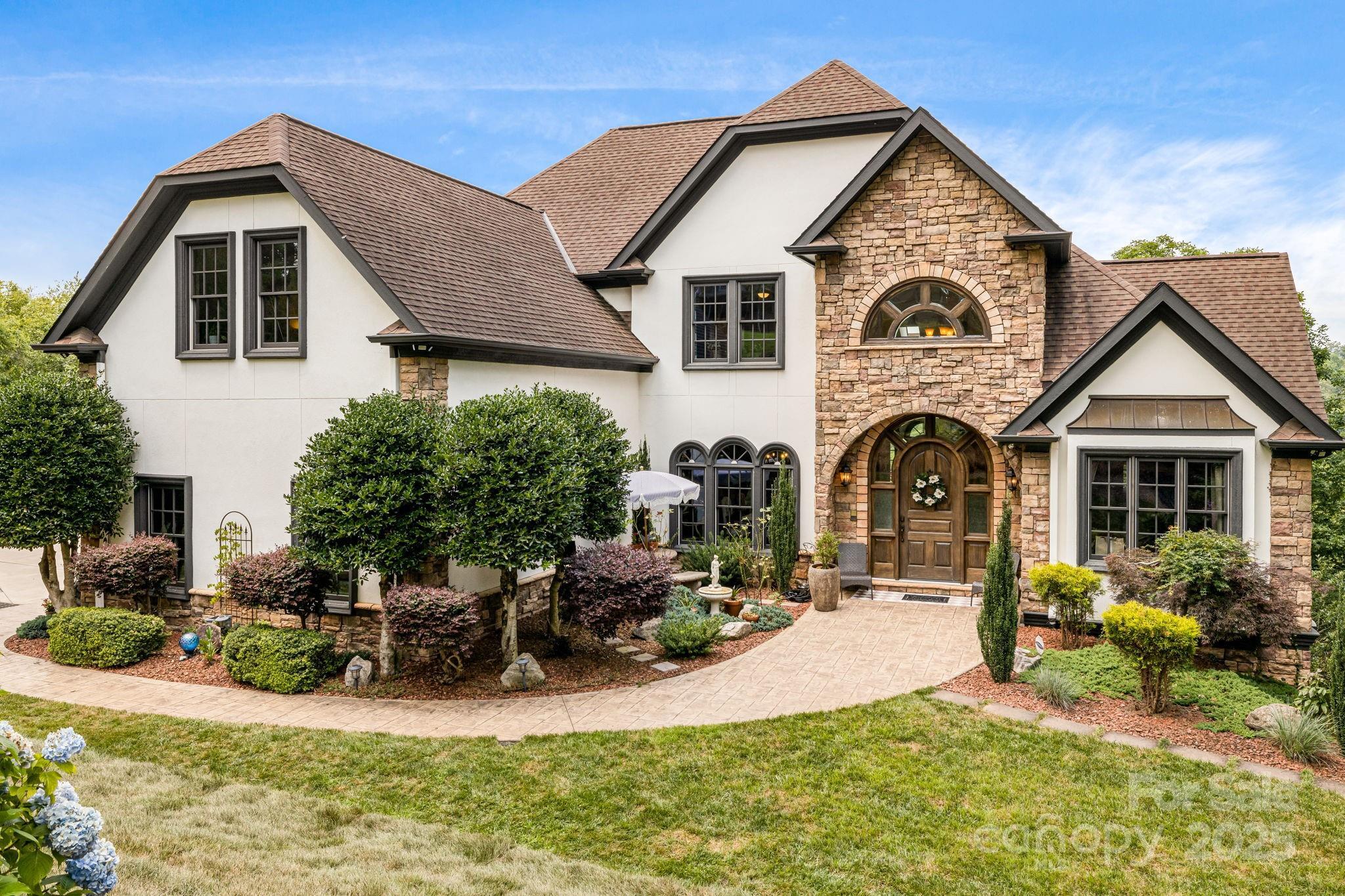 Property Photo: 76 Bradford Vista 26 NC 28732