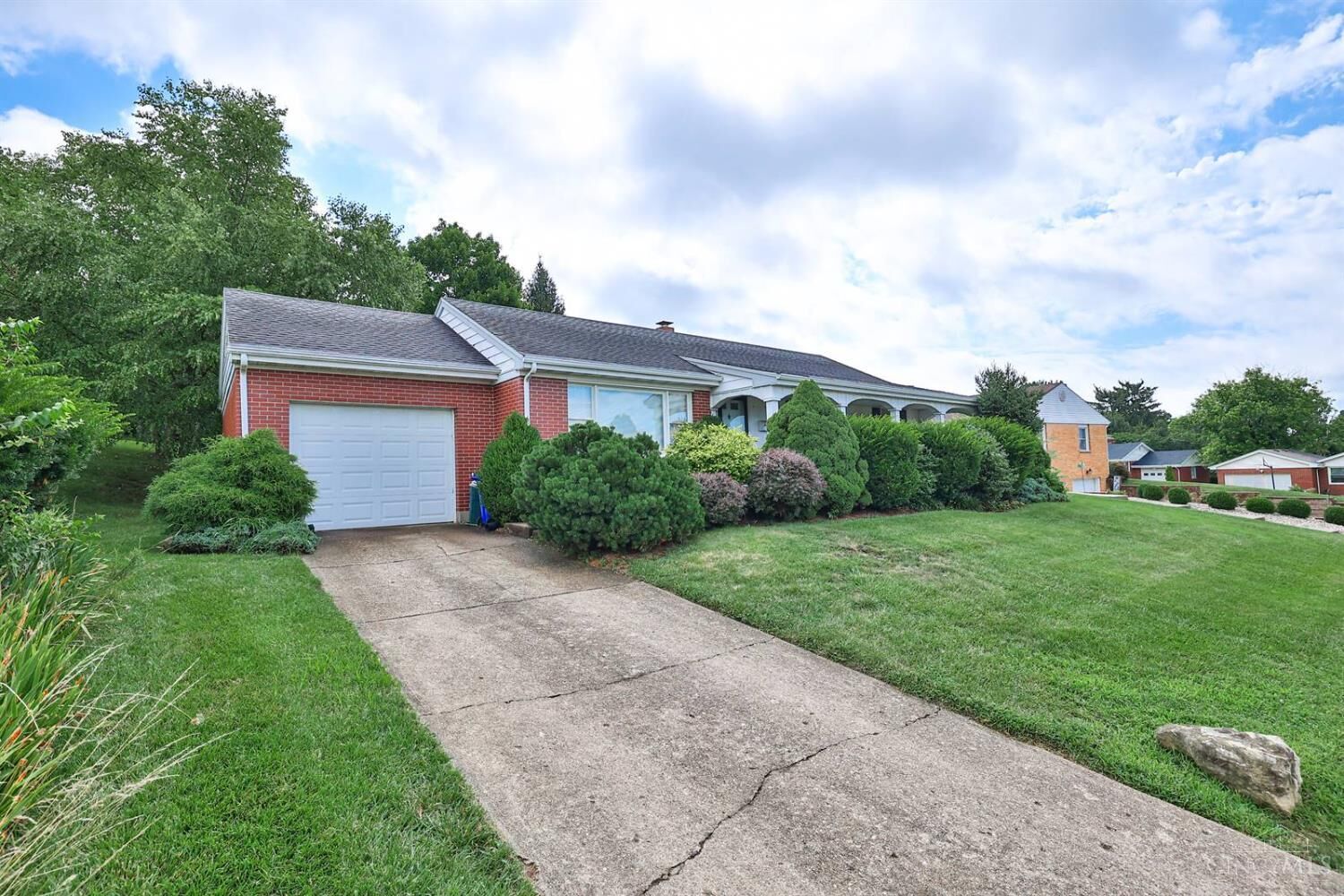 Property Photo:  460 Leo Drive  OH 45013 