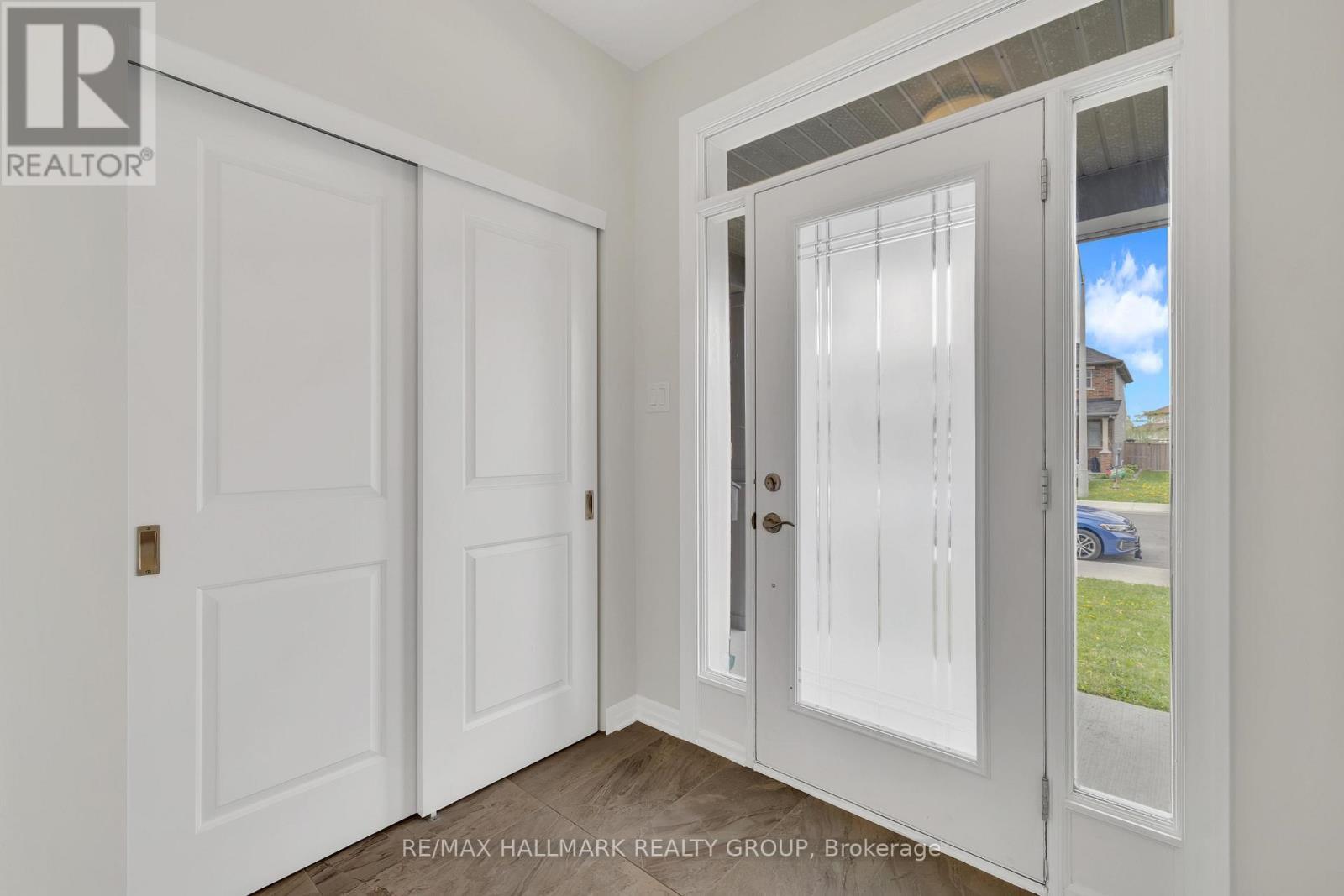 Photo de la propriété: 1022 Cobble Hill Drive ON K2J 0J7