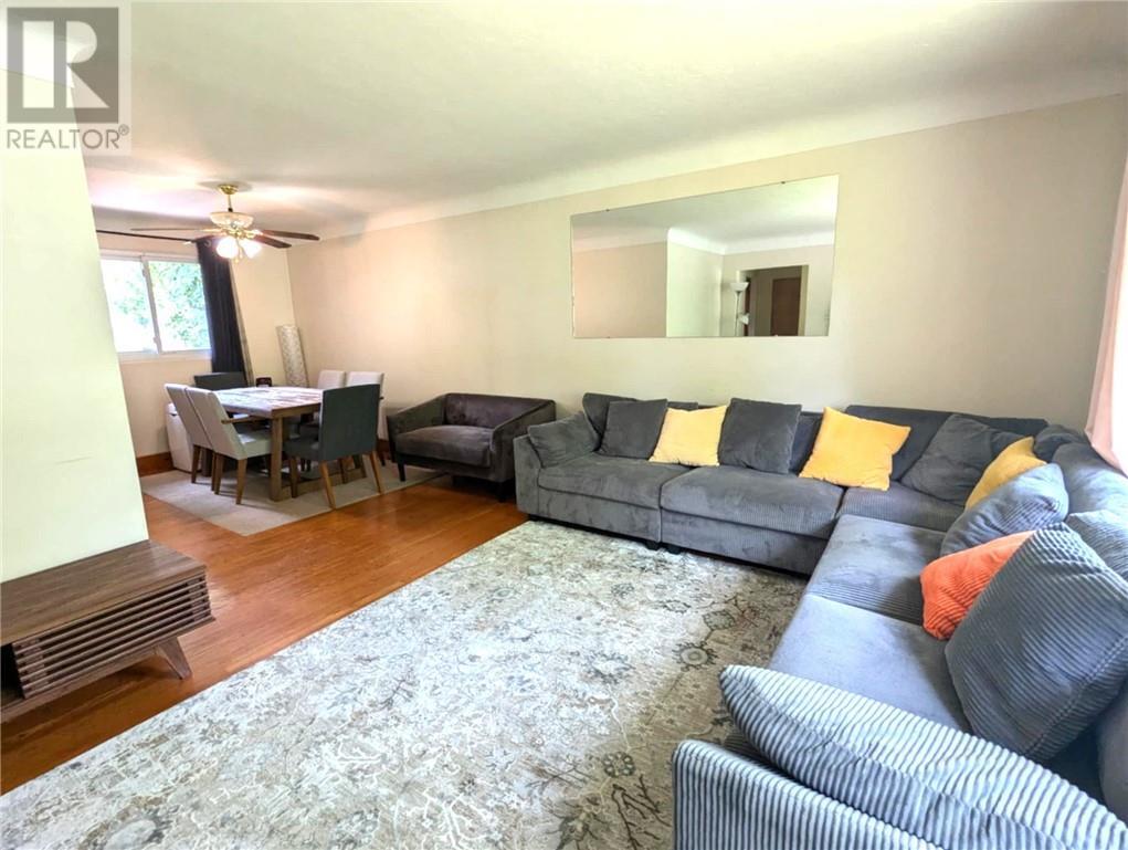 Property Photo:  1717 Latimer Crescent  ON P3E 2V8 