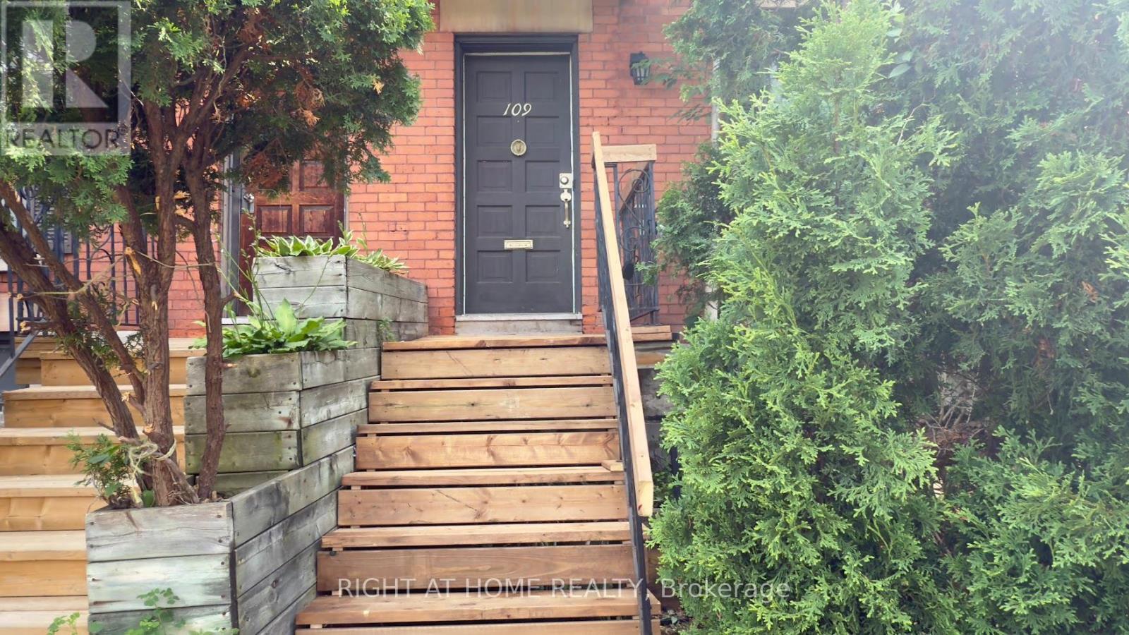 Property Photo: 109 Sweetland Avenue ON K1N 7V1