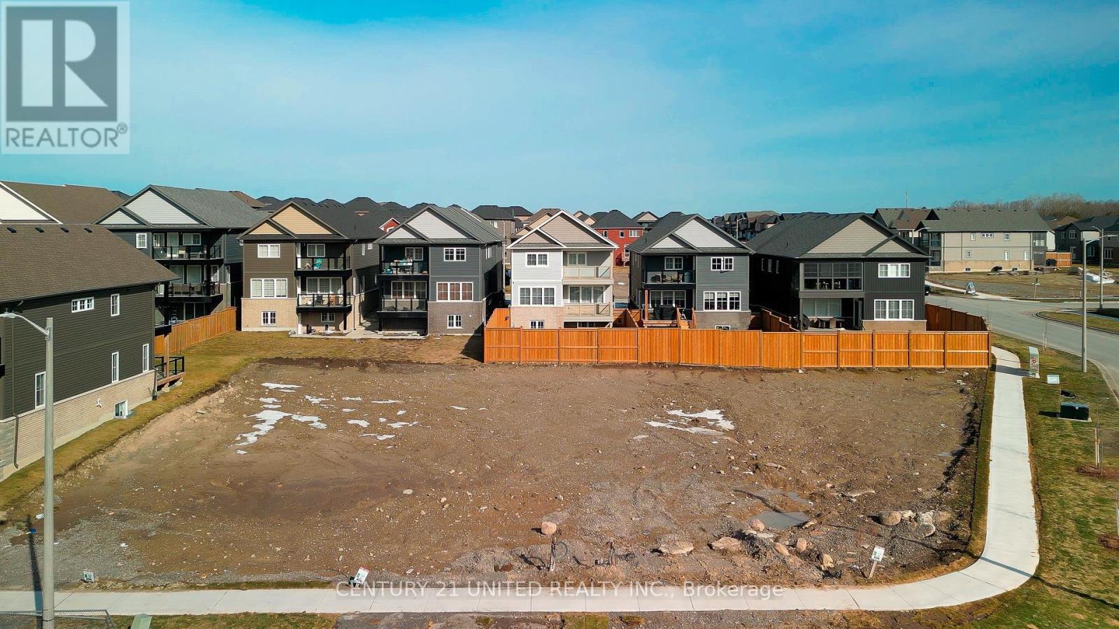 Property Photo: 85 York Drive ON K9K 0H6