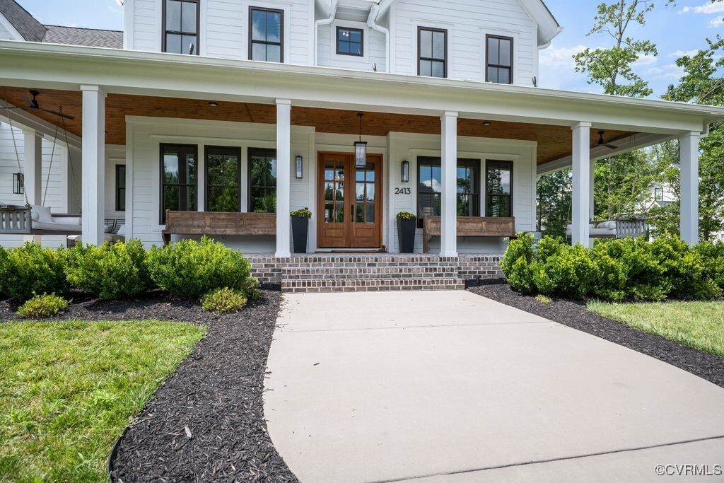 Property Photo:  2413 Showning Lane  VA 23112 