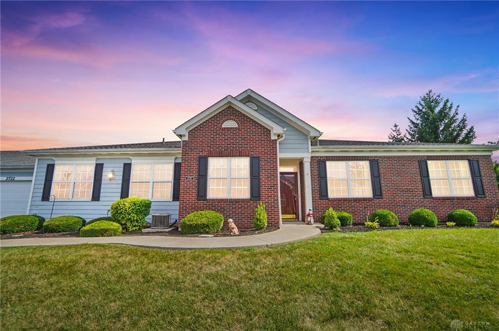 Property Photo: 2722 Cedarbrook Way OH 45431