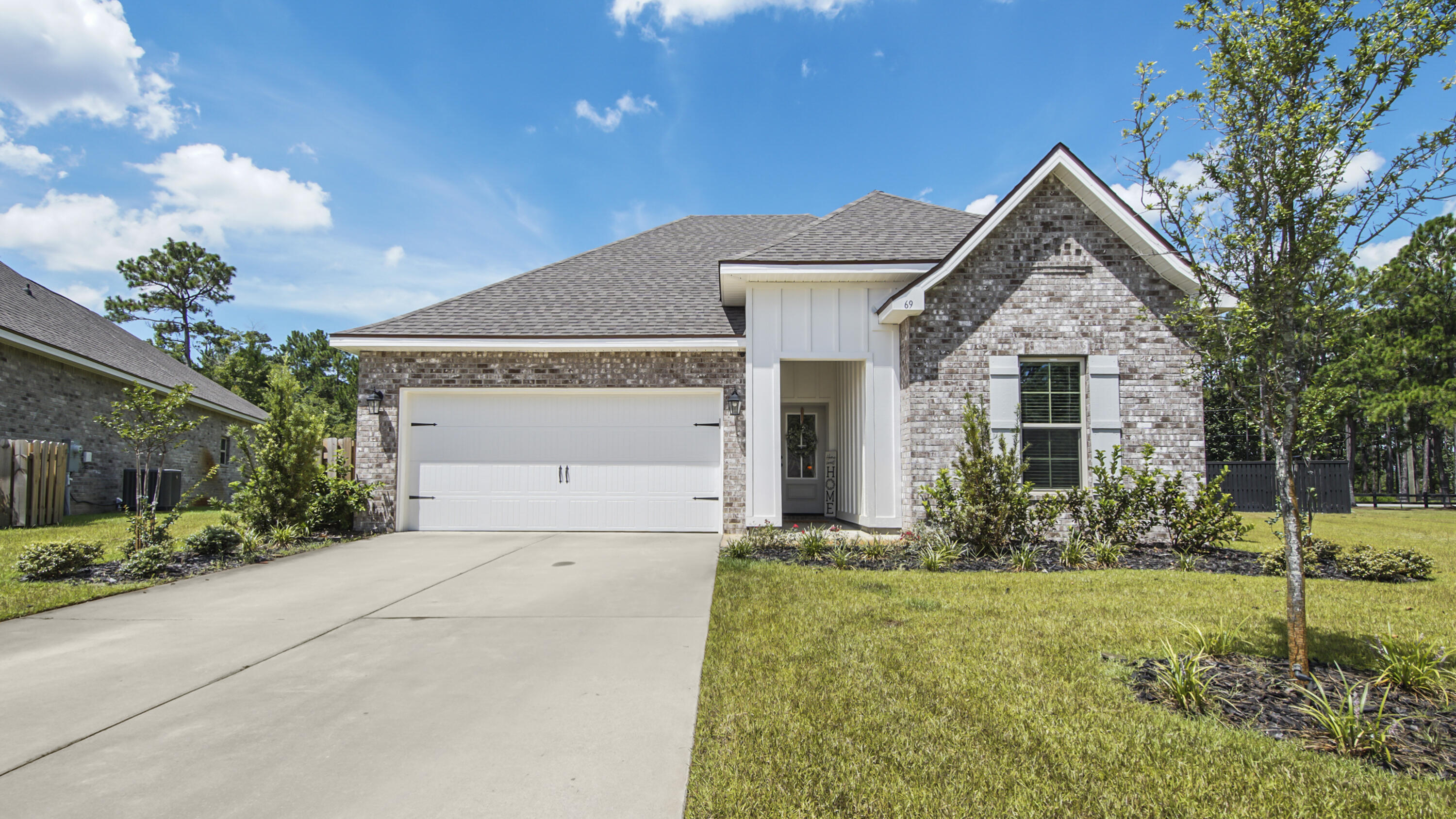 Property Photo: 69 W Apollo Avenue FL 32439