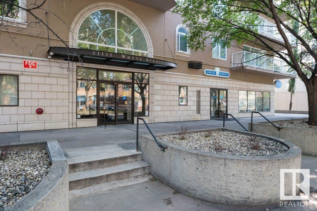 Property Photo: 11111 82 Avenue NW 902 AB T6G 0T3