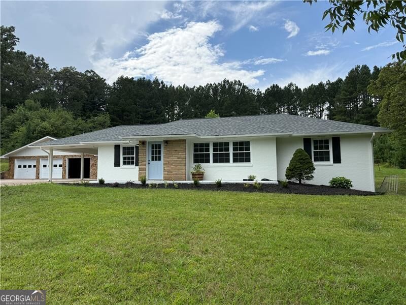 Property Photo: 255 Loving Road GA 30560